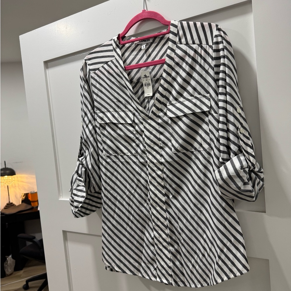 Express striped top medium NWT